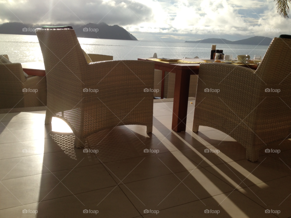 beach table chair sunny by thainlin