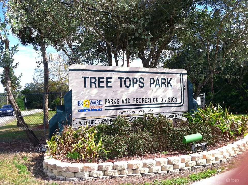 Tree Tops Park Sign