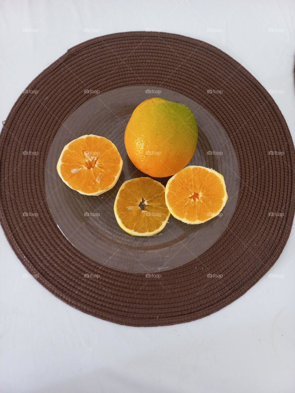 Laranja Pará. A laranja Pará, também  conhecida como Pará Rio, Pará Coroa, ou  Pêra, pertence a classe das laranjas doces comuns e, é a variedade mais plantada no Brasil. Seu fruto é excelente  tanto para consumo in natura, quanto para doces e sucos