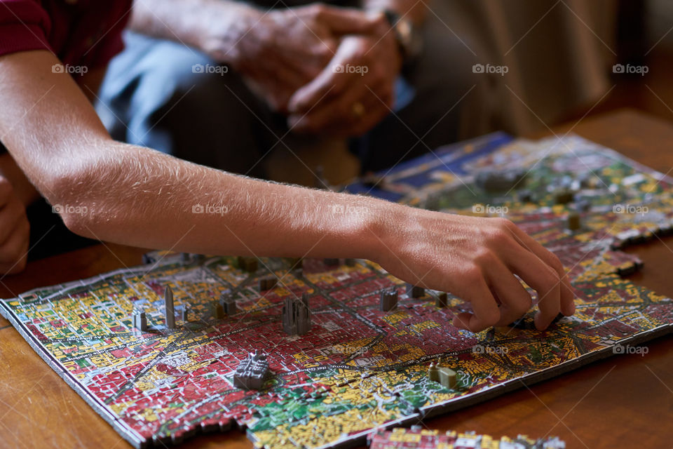 Puzzles together 