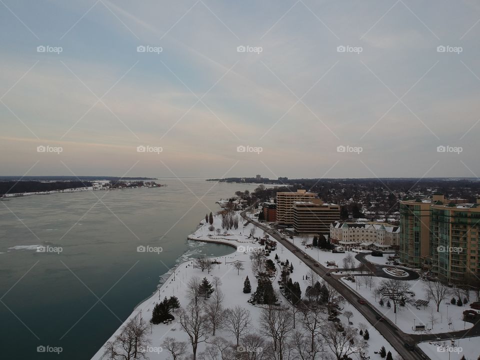 Detroit river (riverside Windsor,Ont