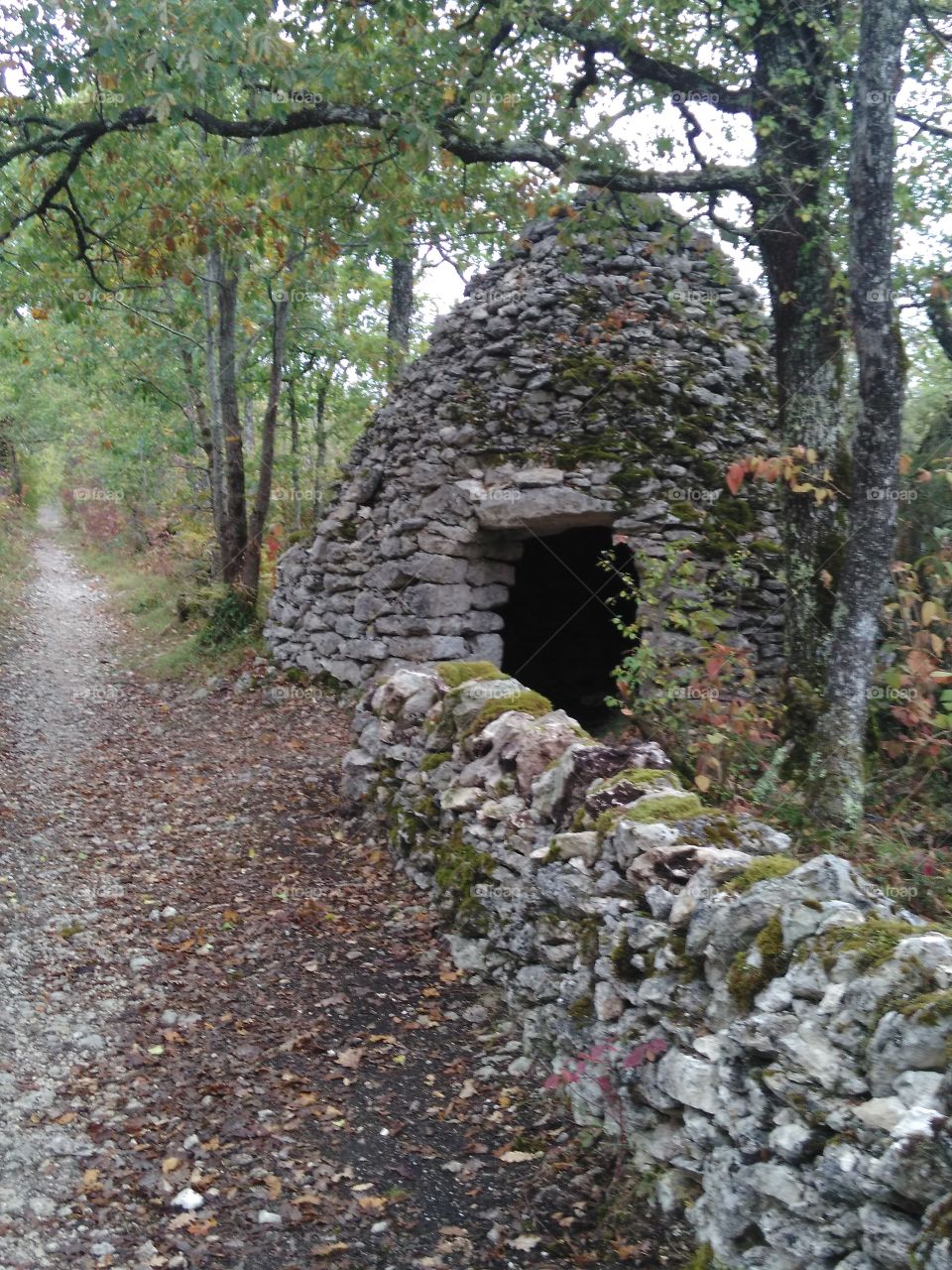 A little hut in stone.