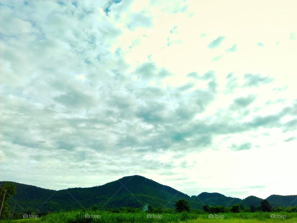 sky,cloud,mountain