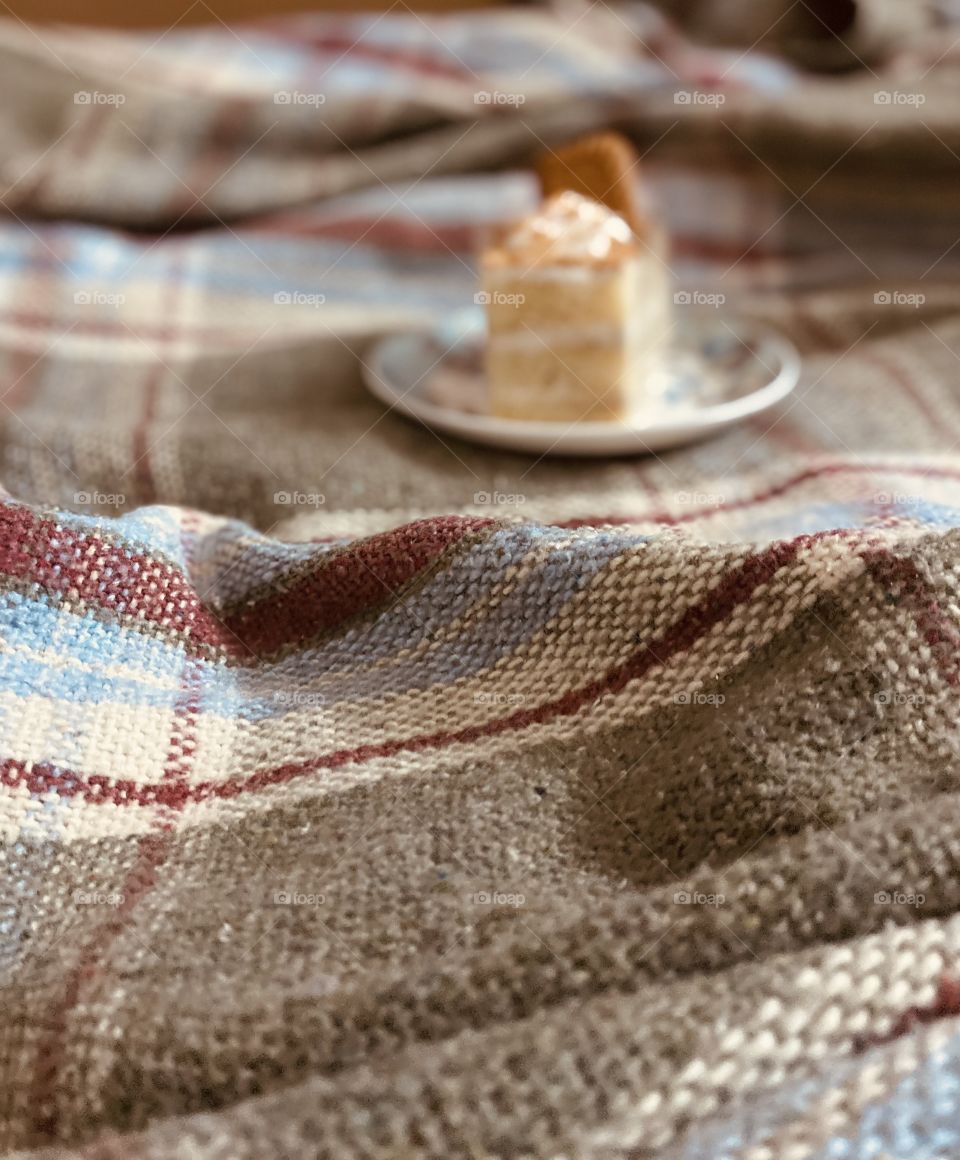 Yami cake with lotus 