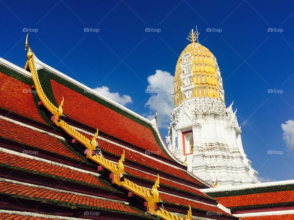 wat mahathat phitsanulok temple architecture in Thailand
