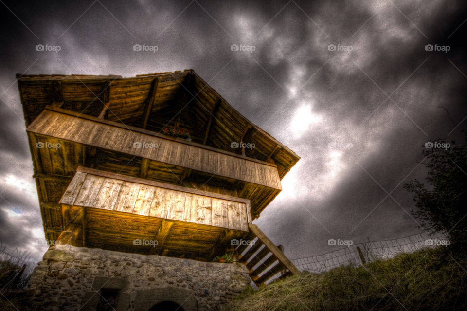 wood house building cloud by feerglas