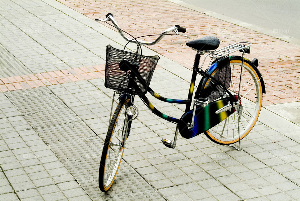 Bicycle  With basket in ciclovia