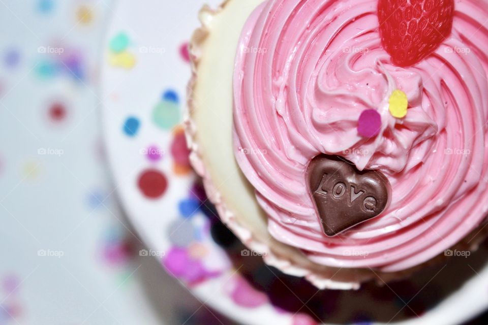 Birthday Cake Cupcake With Confetti 