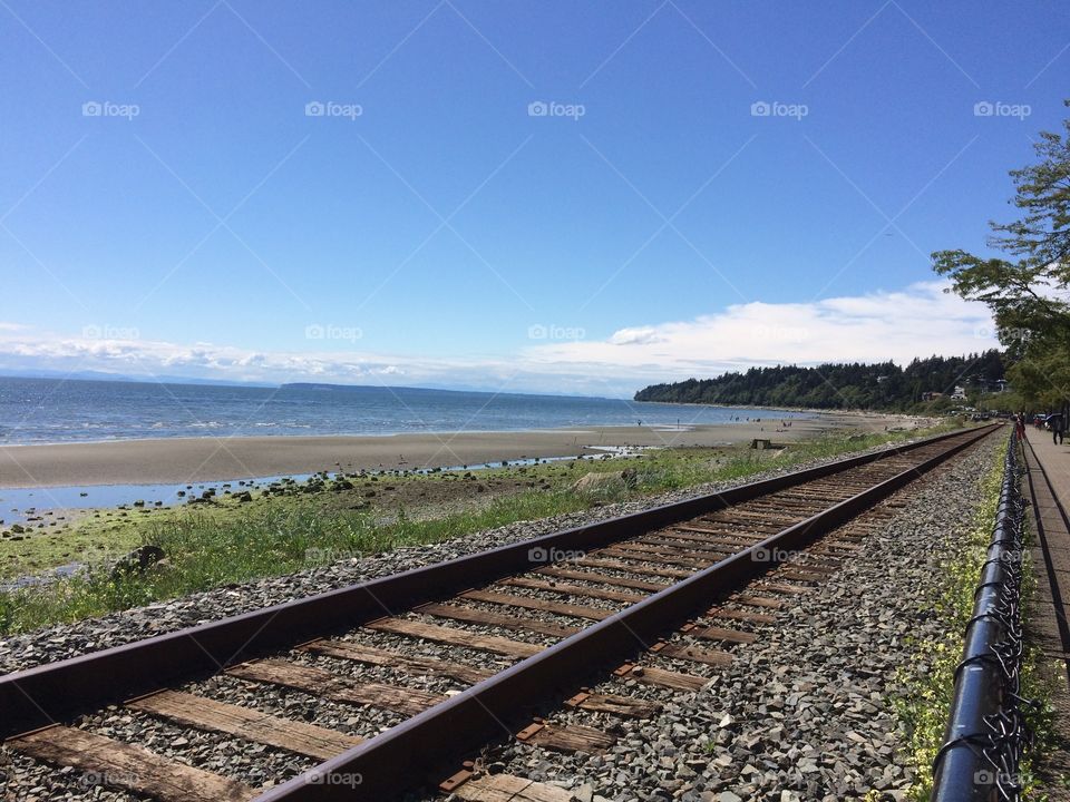 Train tracks from White Rock, B.C to United States 