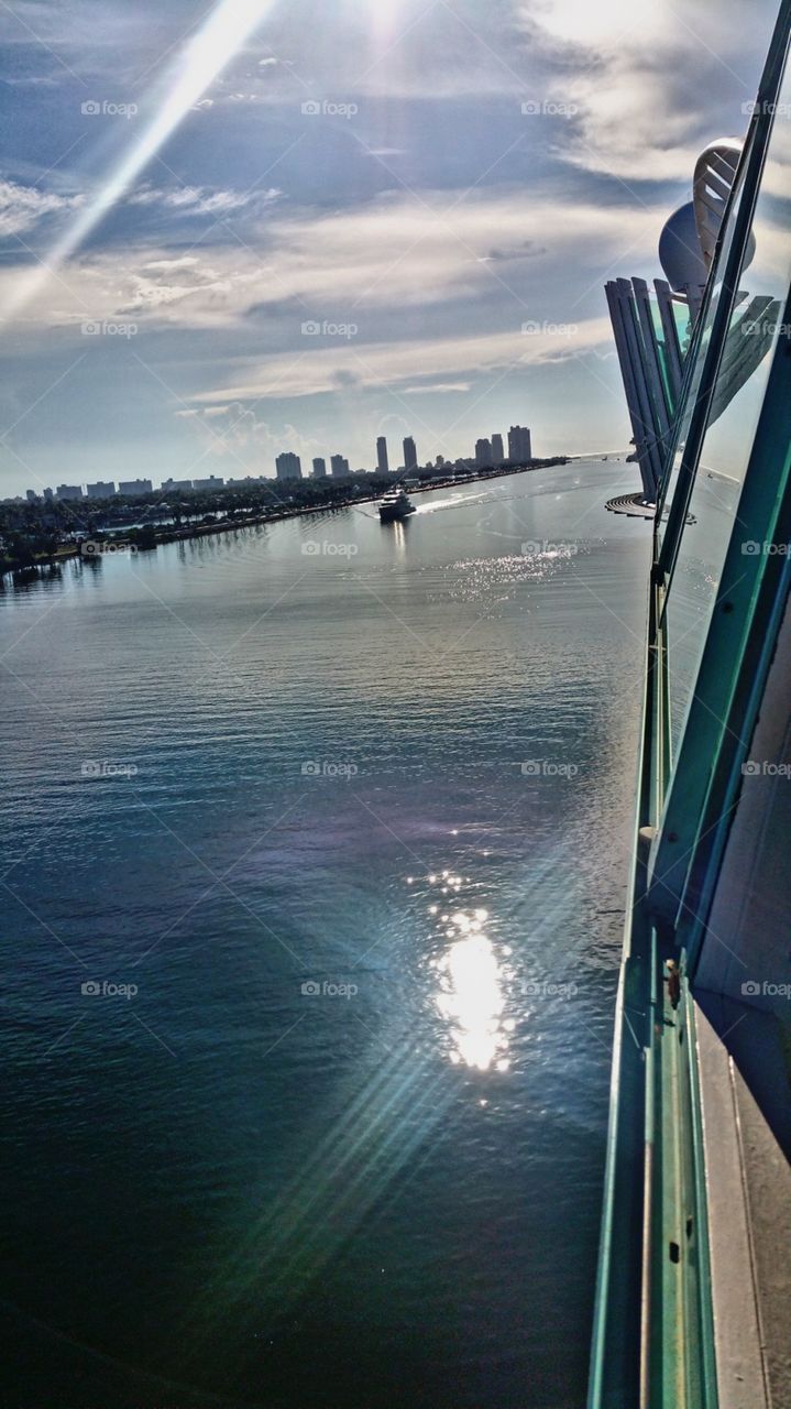 Sundays reflecting everywhere.. Port if Miami