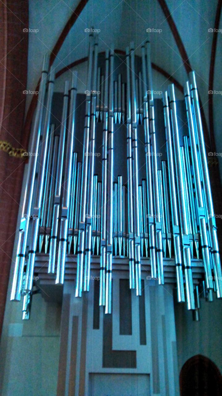 Shiny Musical Pipes