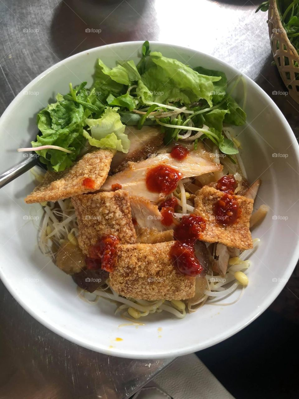 Cao Lau is a typical dish of Hoi An Đà Nẵng