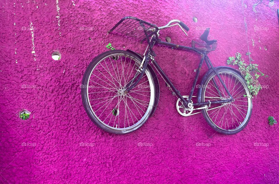 One lonely bicycle found in town 
