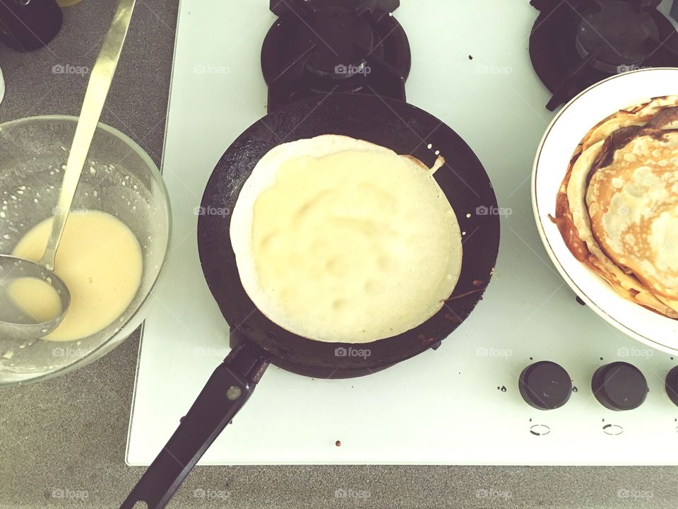 I bake pancakes at home