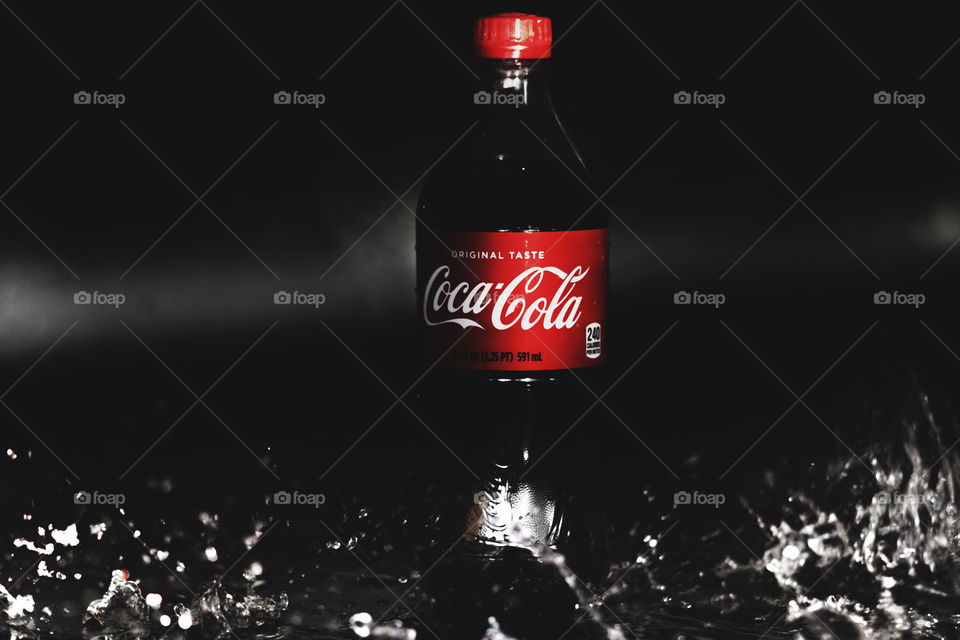 Coca Cola splash product photography 