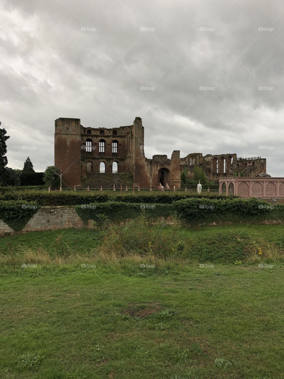 The gloomy Kenilworth Castle