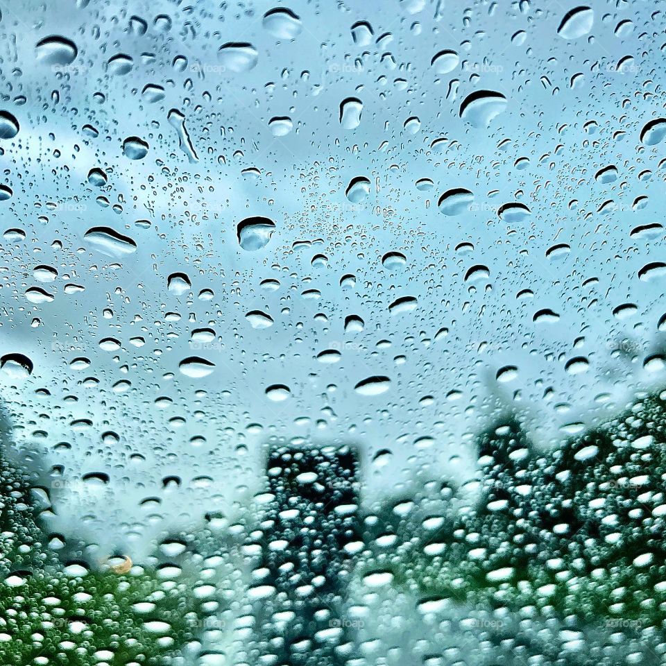 🇺🇸 Rain!  Or rather: more rain… On the Dom Pedro Highway, in the city of Jarinu, “the sky is falling” at this moment.  What a rainy summer in Brazil! 🇧🇷 Muita chuva. Na Rod D Pedro, em Jarinu, “desaba o céu” neste momento. Que verão chuvoso no Brasil!