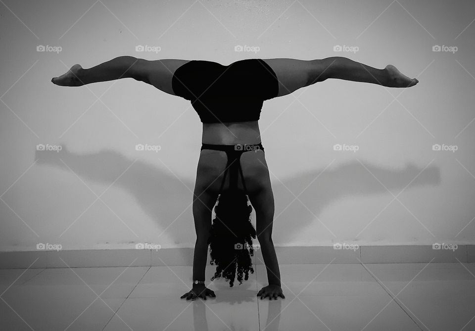 Straddle Handstand