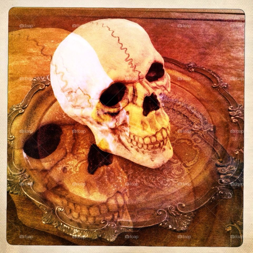 Skull on Platter