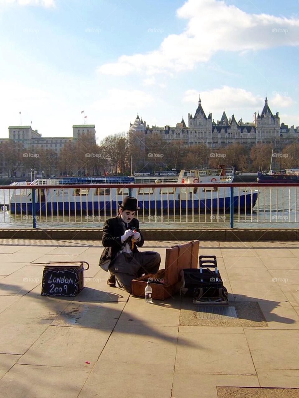 Street artist in London