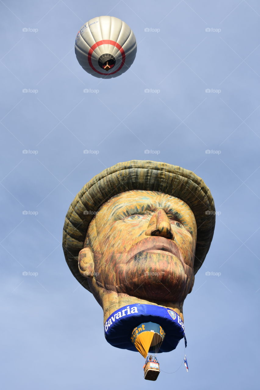 Van Gogh balloon 