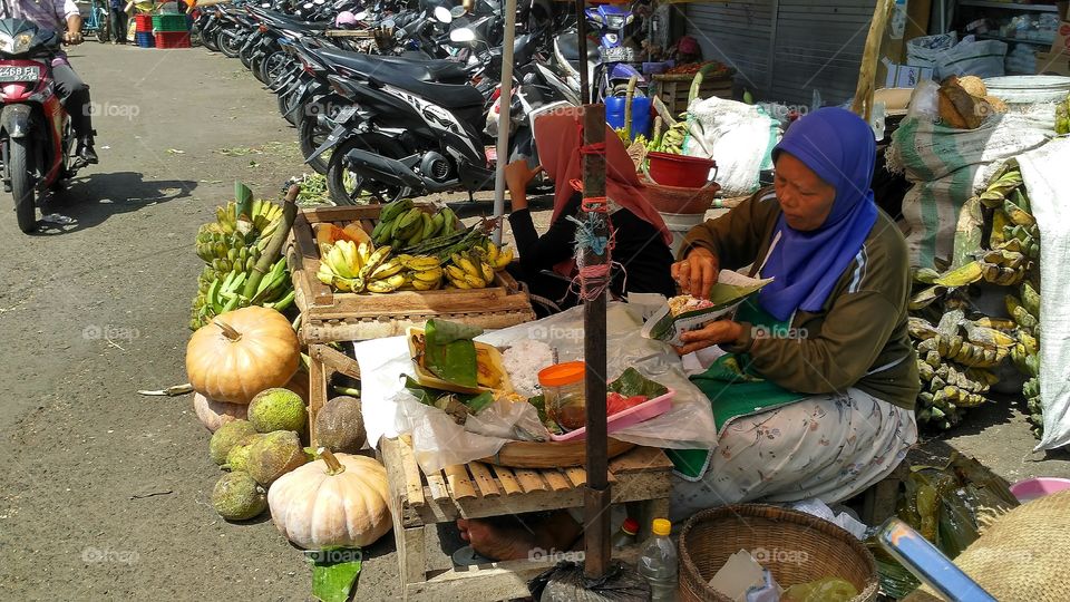 traditional market
street food