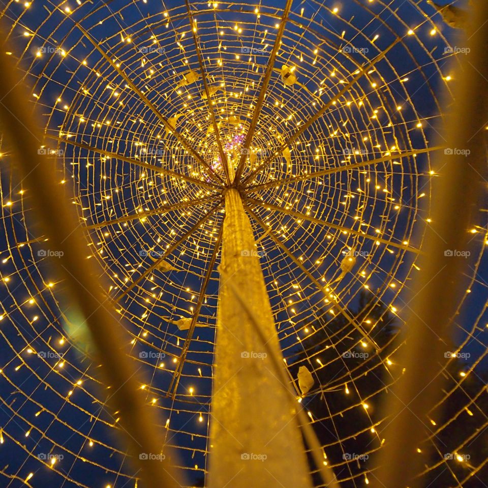 inside light xmas tree