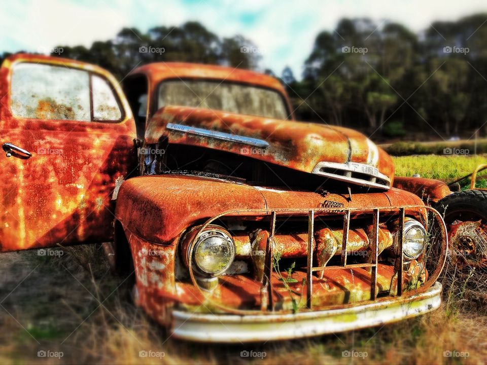 Beat up old rusty truck