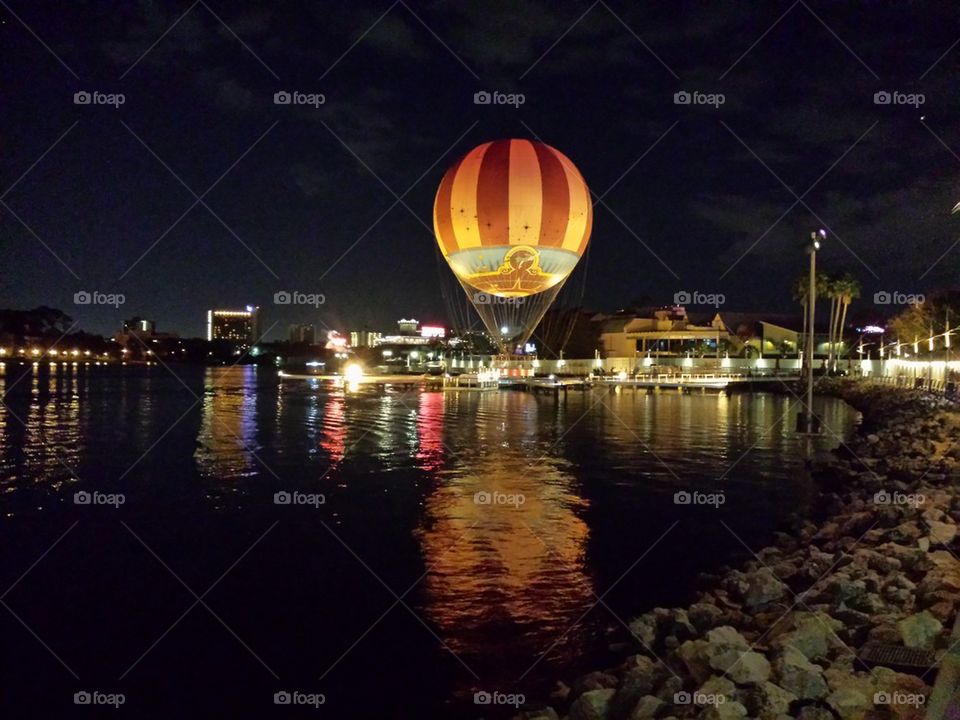 Hot Air Balloon t Walt Disney World