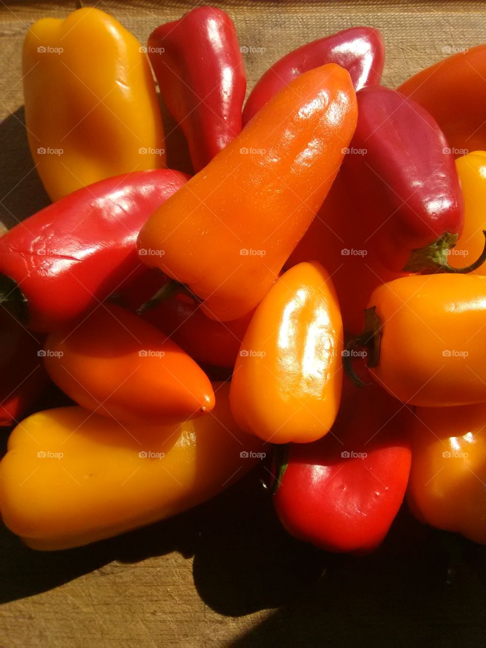feeling a Mexican food vibe with these bright and colorful peppers.