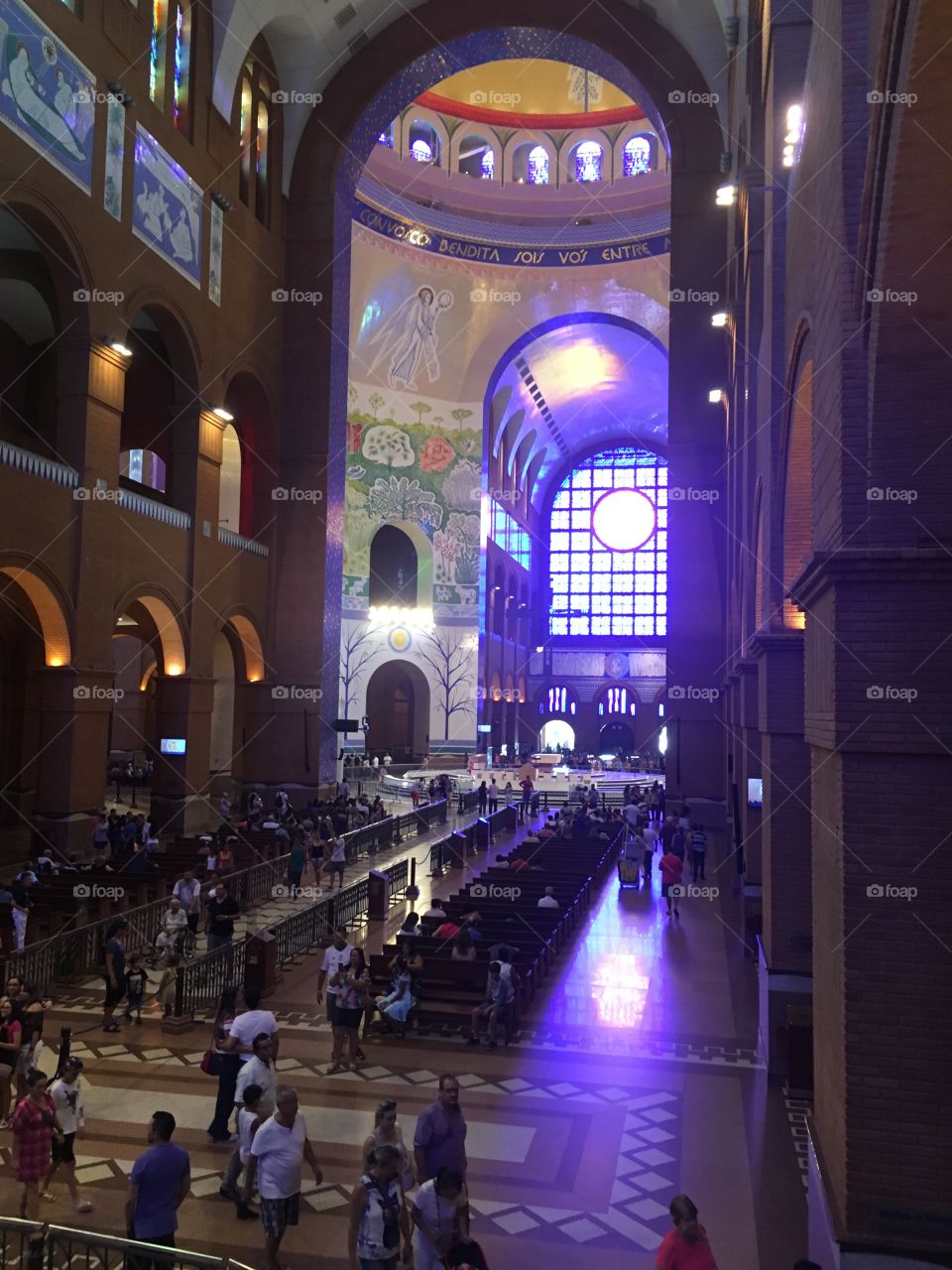 Santuário Nacional de Nossa Senhora Aparecida. Estivemos aqui neste domingo, agradecendo a mãe de Deus por sua intercessão junto à Jesus. 