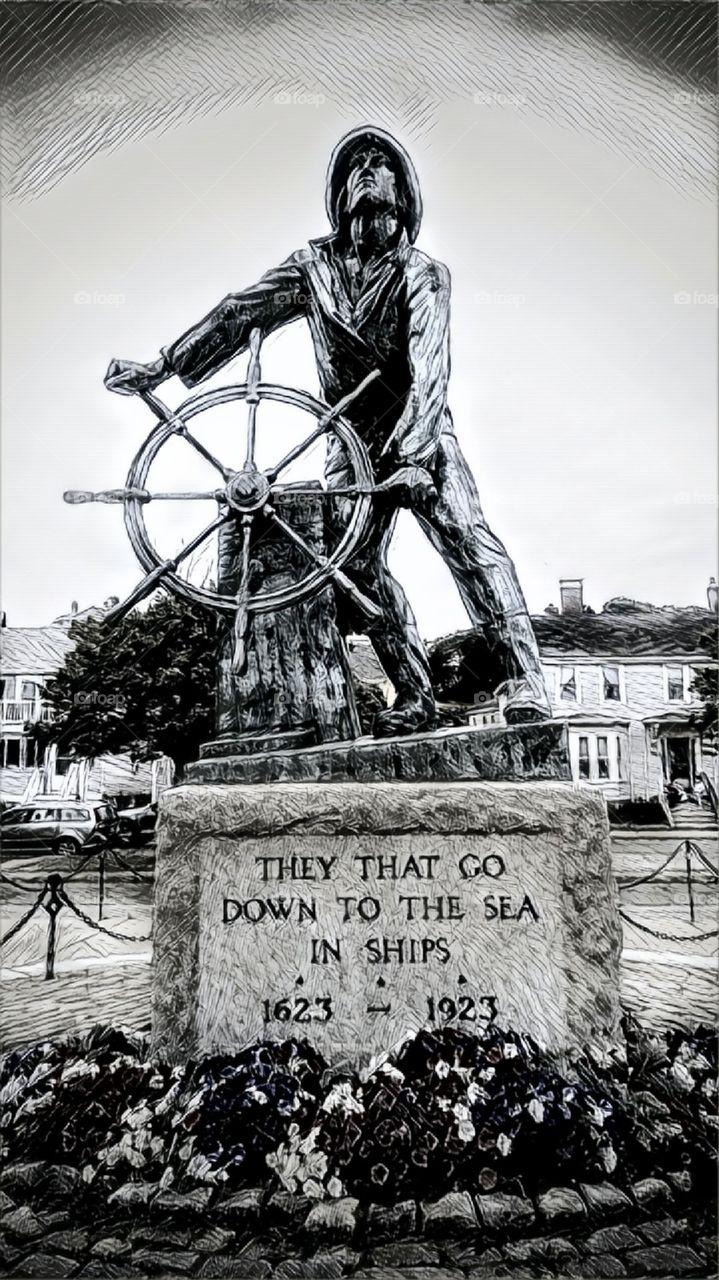 Statue to Lost Sailors Glaucester