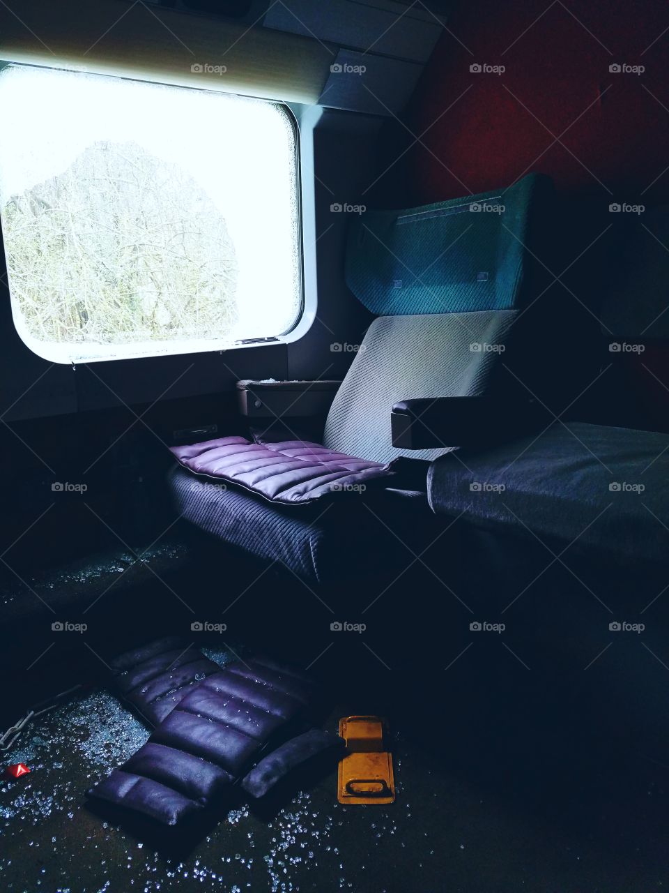 empty train seat