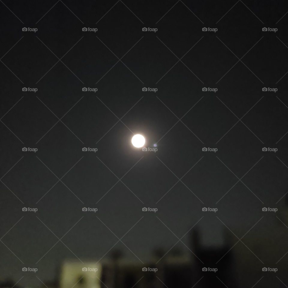 night vision and moon