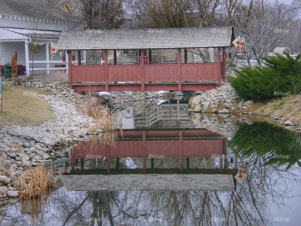 Covered bridge 
