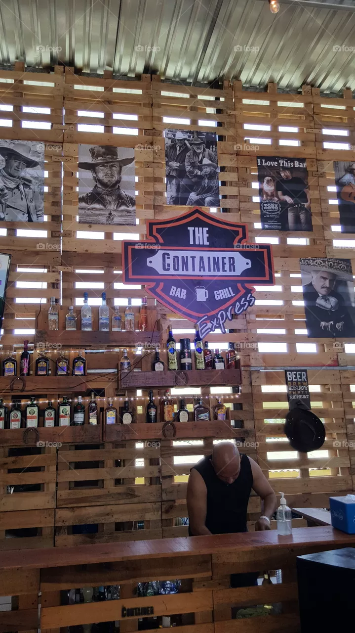 bar