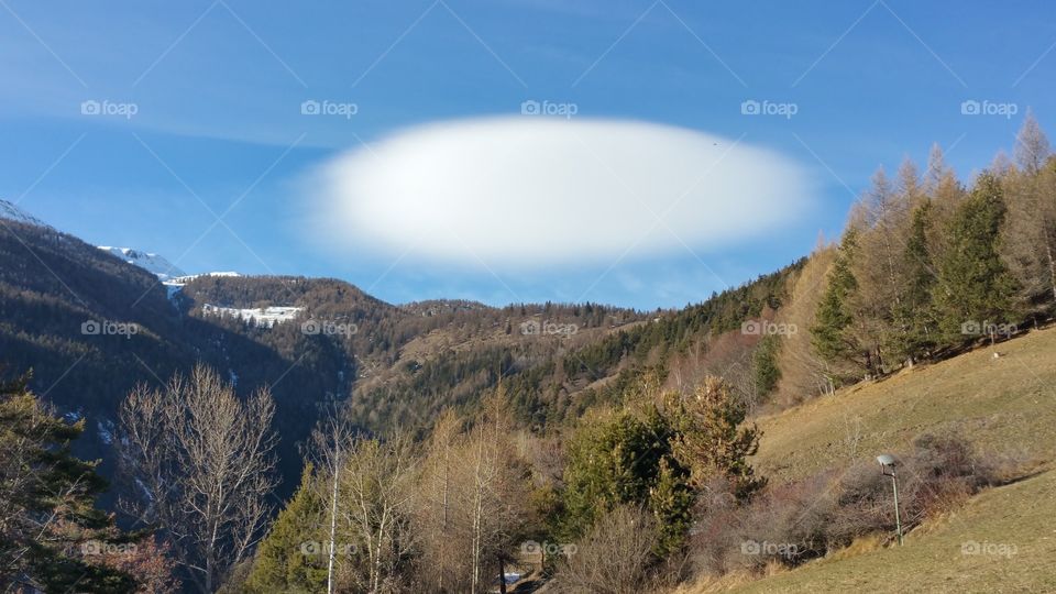 nuvola ufo