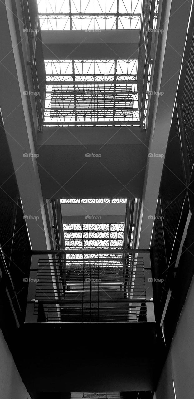 roof of the Maracay Shopping Center.  structure architecture and design