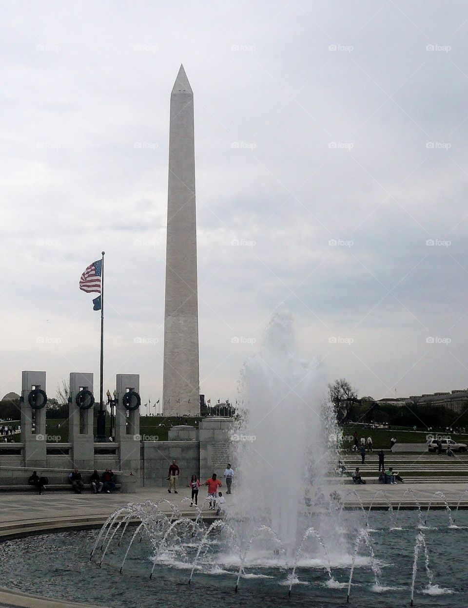 Washington monument . Our Nations Capital - people enjoying spring mission 