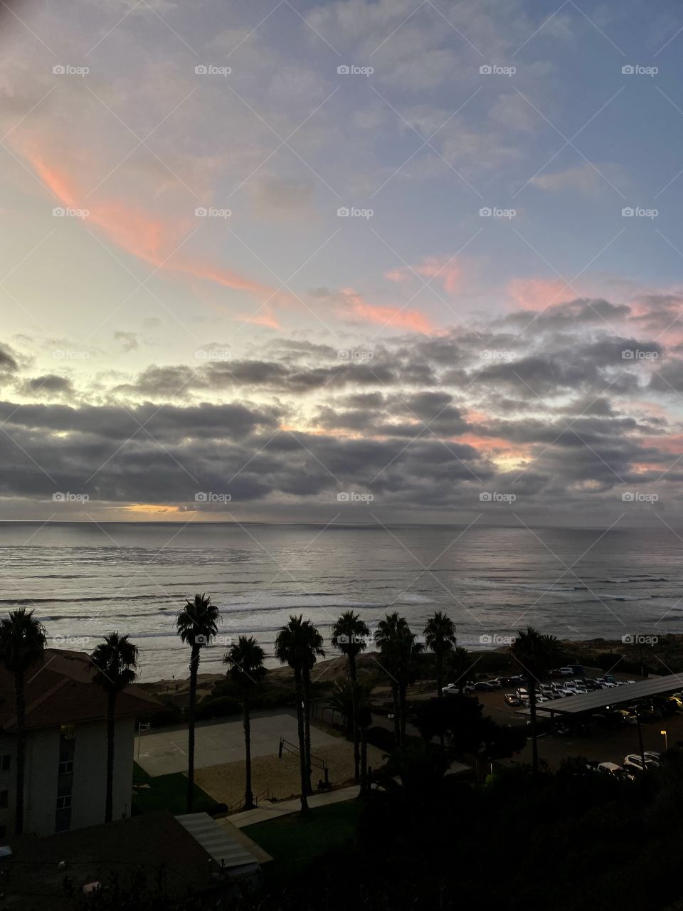 Beautiful sunset over the Pacific Ocean from Sunset Cliffs 