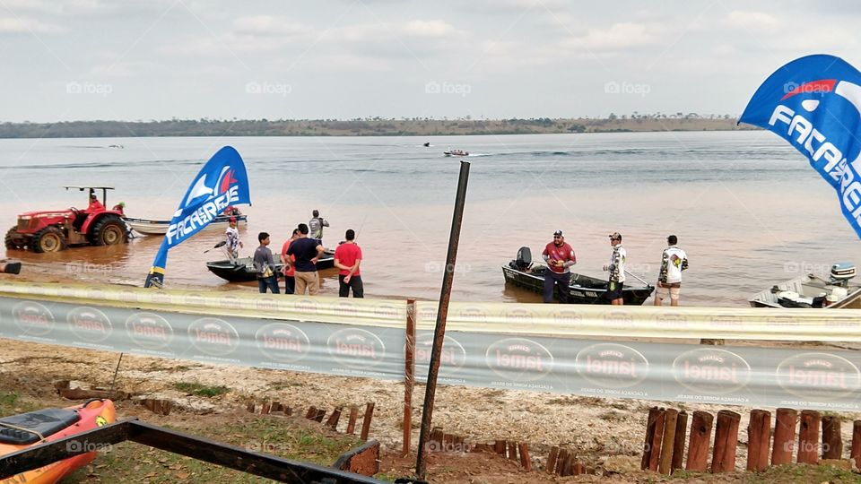 Botes, motores, bandeiras, marketings, pesca, náutica, águas, barcos.