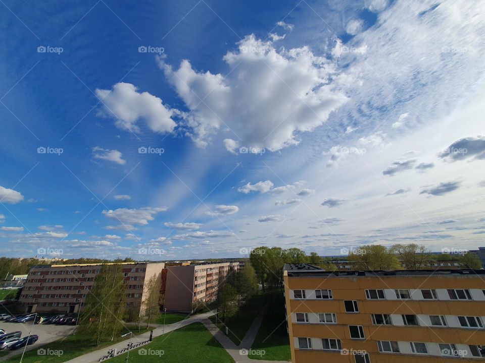 Beautiful sky on a spring day.