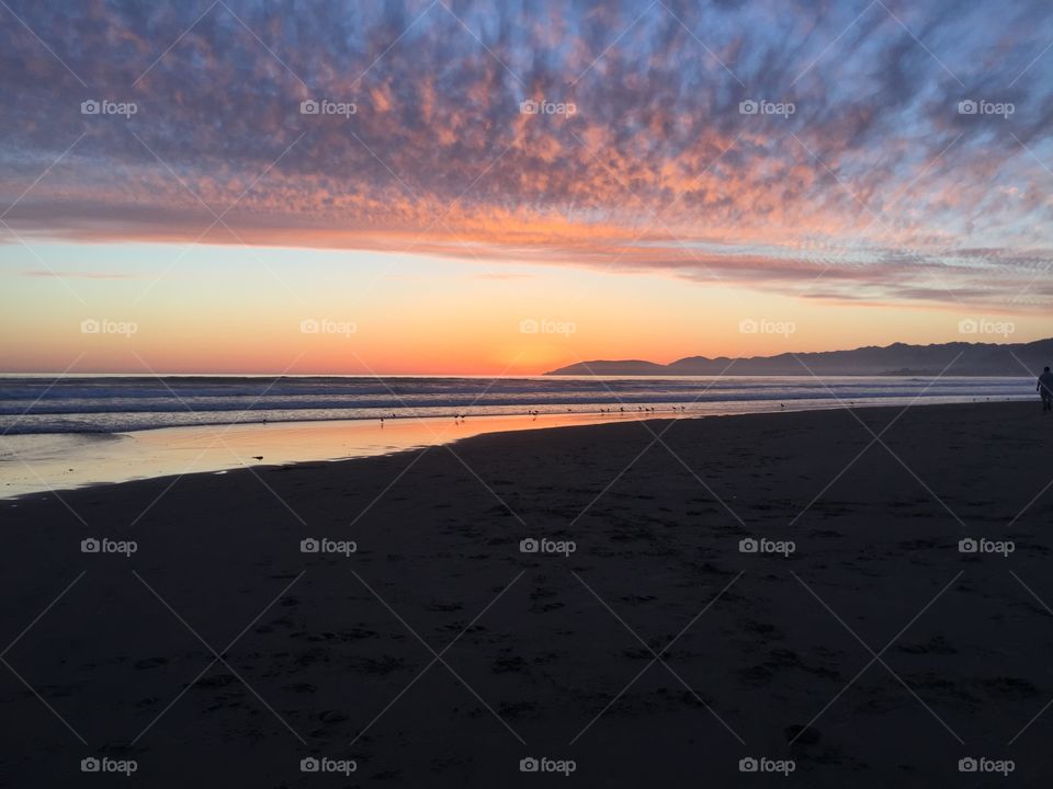 Sunset over pismo beach 