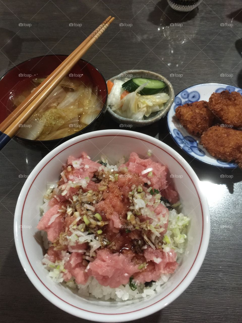 Negitoro, ground-tuna sashimi on rice with green onion