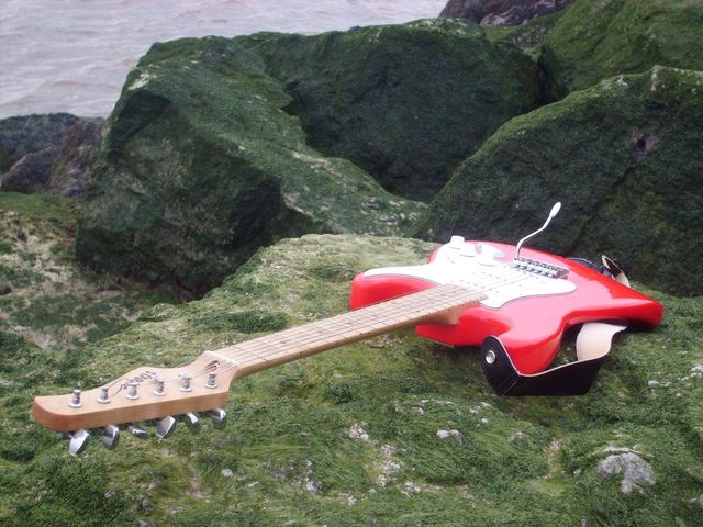 Guitar On The Rocks