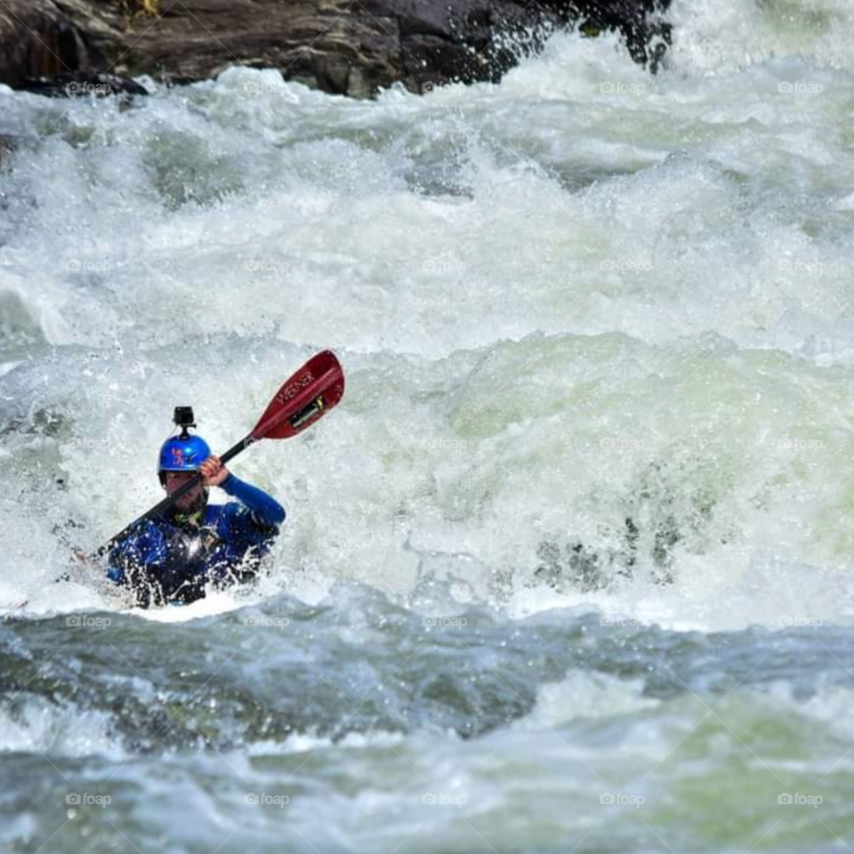 kayak en el río