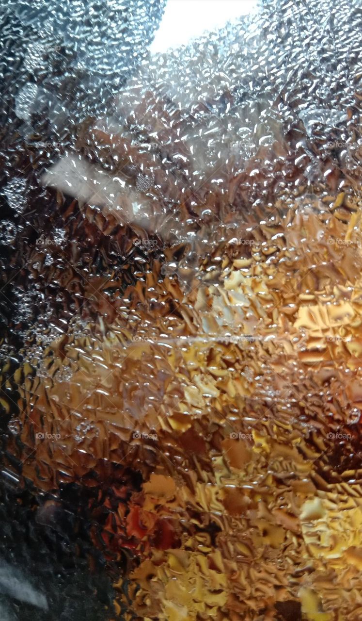 Fuzzy edges, gentle on my eyes,
A soothing scene, that reaches the skies.
No sharpness needed, to make it grand,
This blurry yellow, takes its stand.