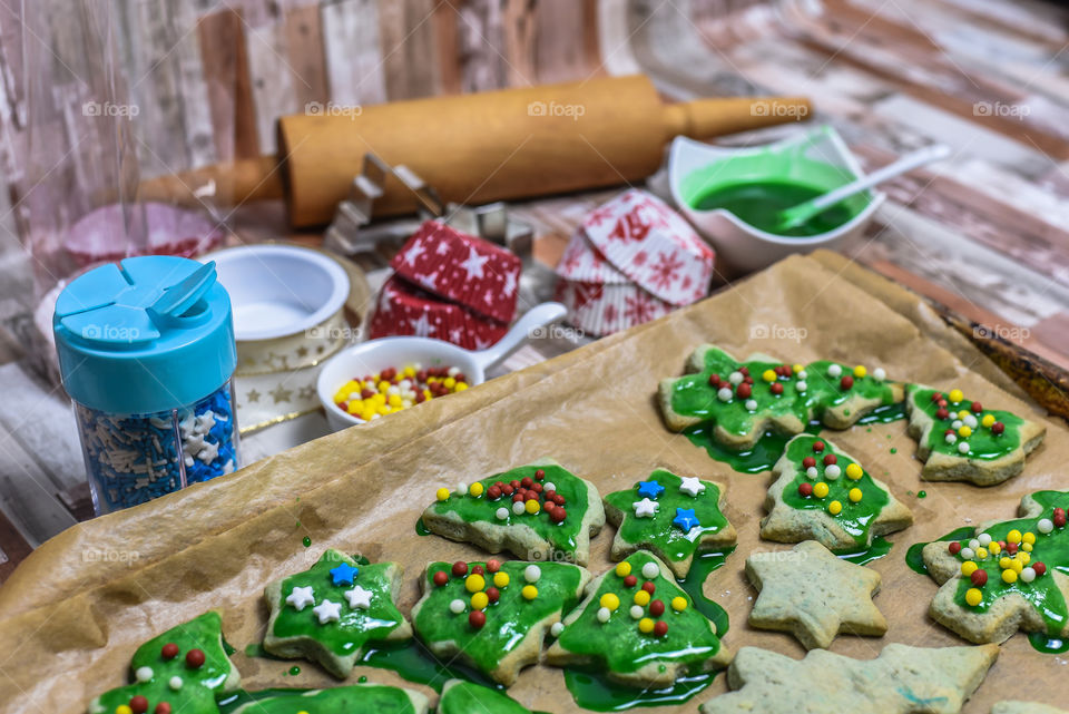 backing christmas cookies