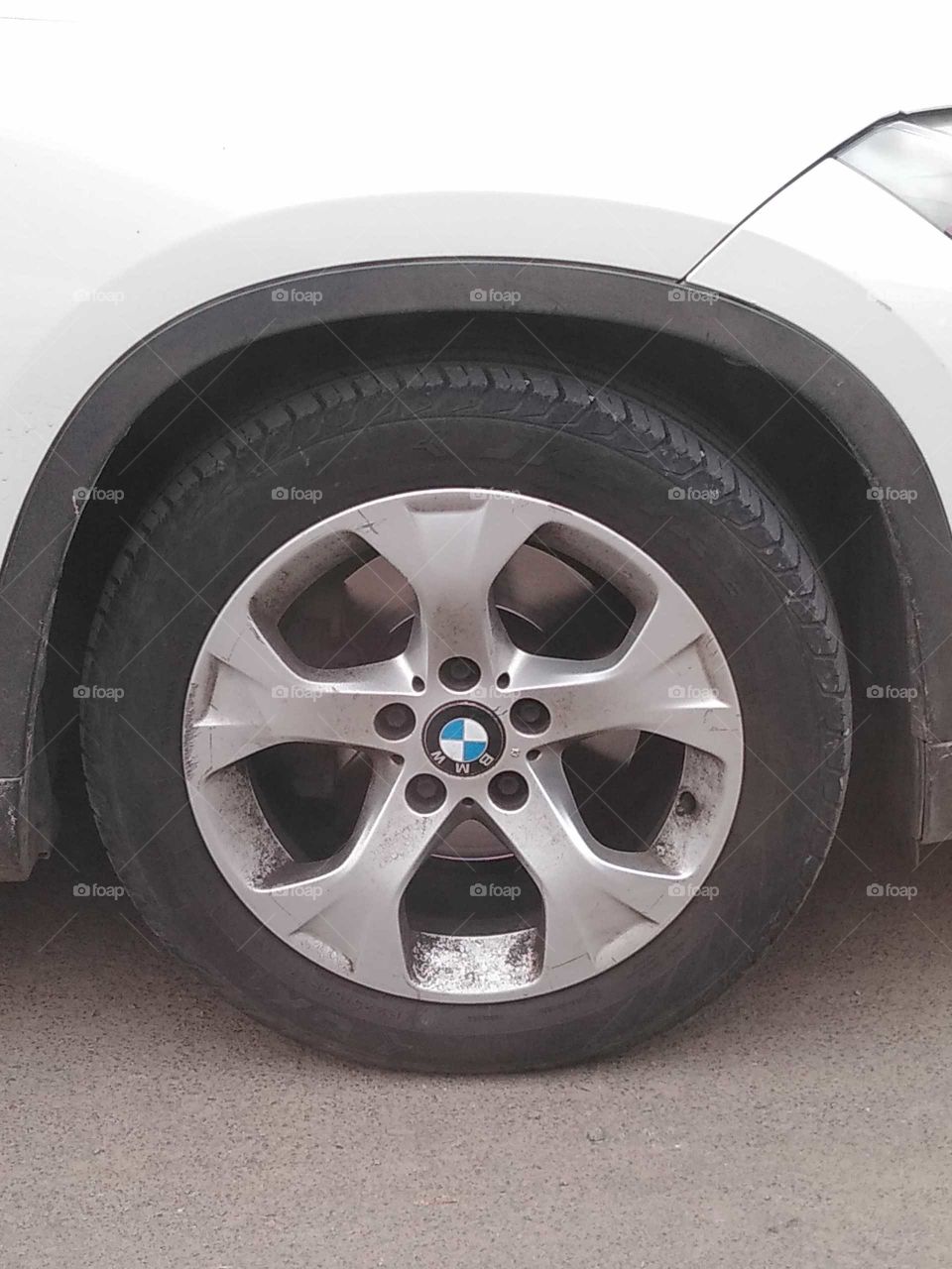 BMW X1 wheel