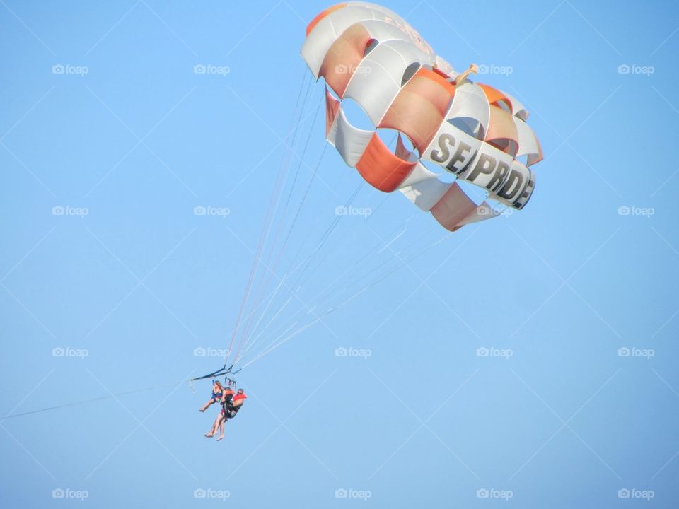 PARA SAILING DAD and CHILD